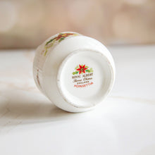 Load image into Gallery viewer, Royal Albert Bud Vase
