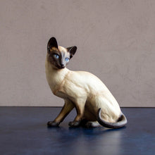 Load image into Gallery viewer, Siamese Cat Figurine by Tenney
